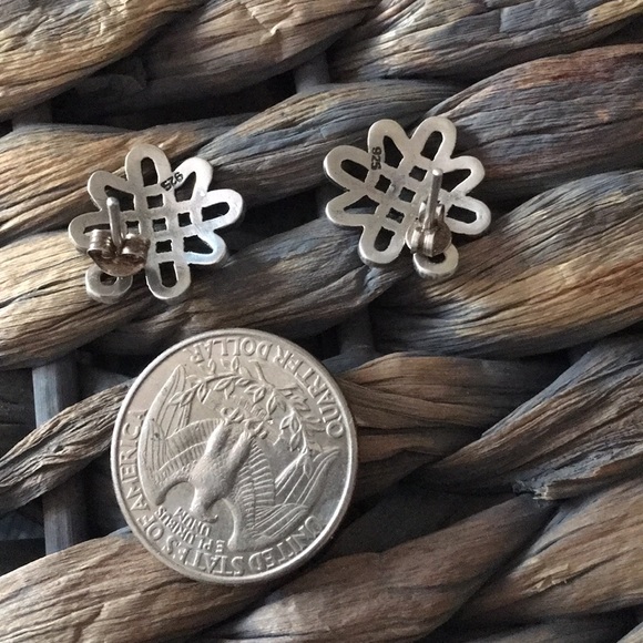 925 Sterling Silver Celtic Knot Pierced Earrings - Picture 4 of 4